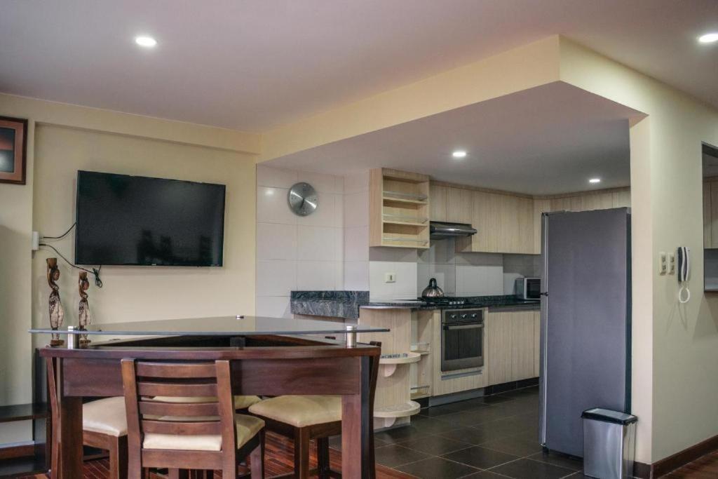 Luxstone Executive & Suites ลาปาซ ภายนอก รูปภาพ