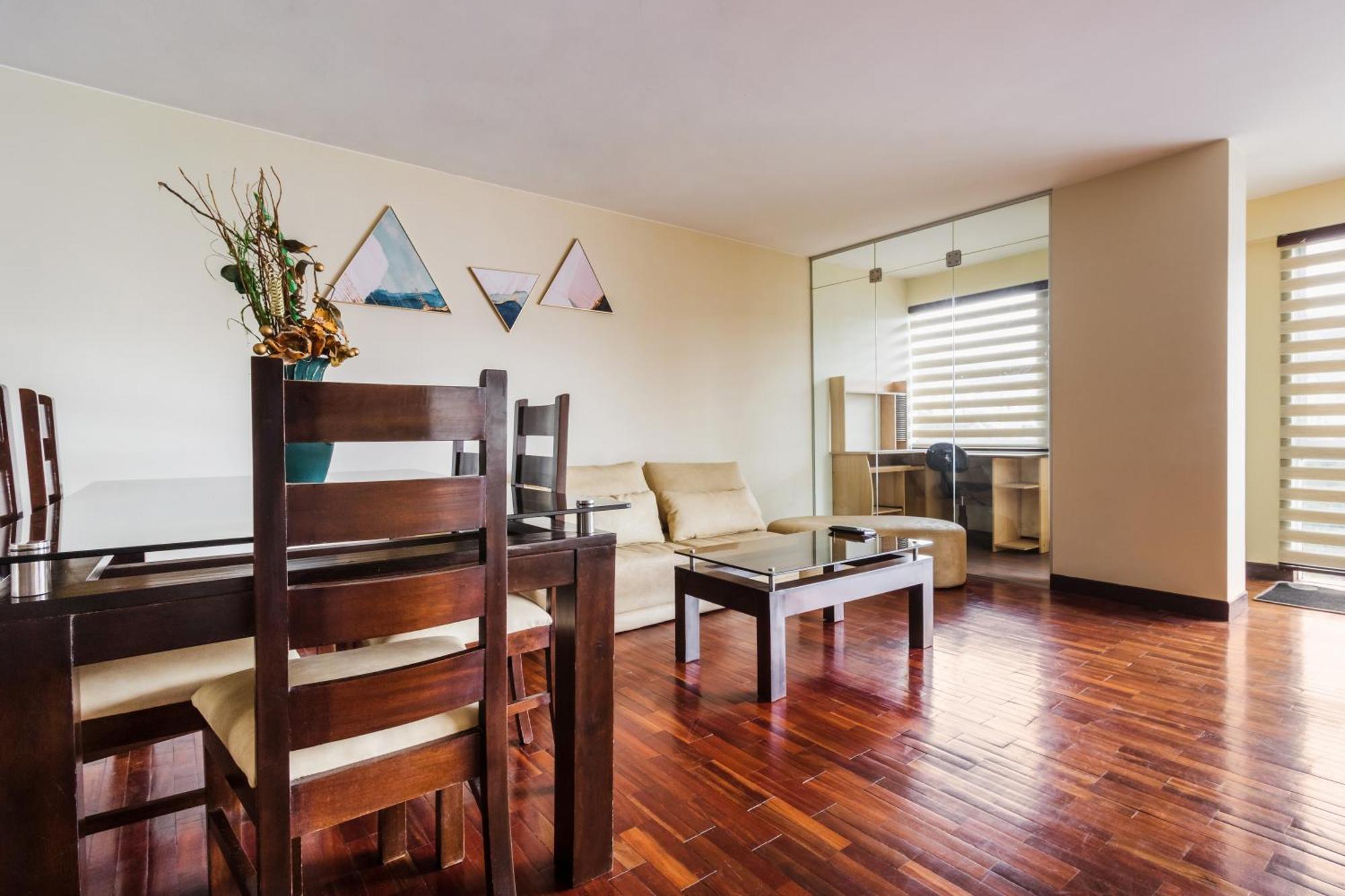 Luxstone Executive & Suites ลาปาซ ภายนอก รูปภาพ